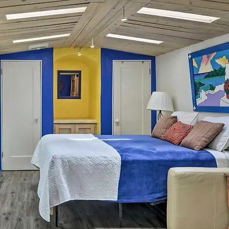 Charming Casita - Near Plaza! Apartment *